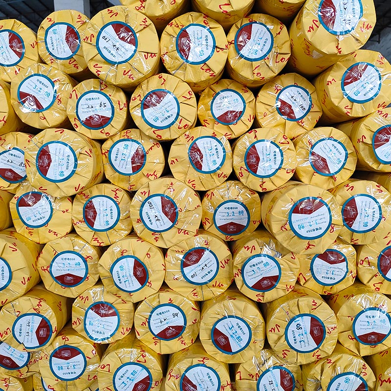 بنر انعطاف پذیر 550 در فضای باز